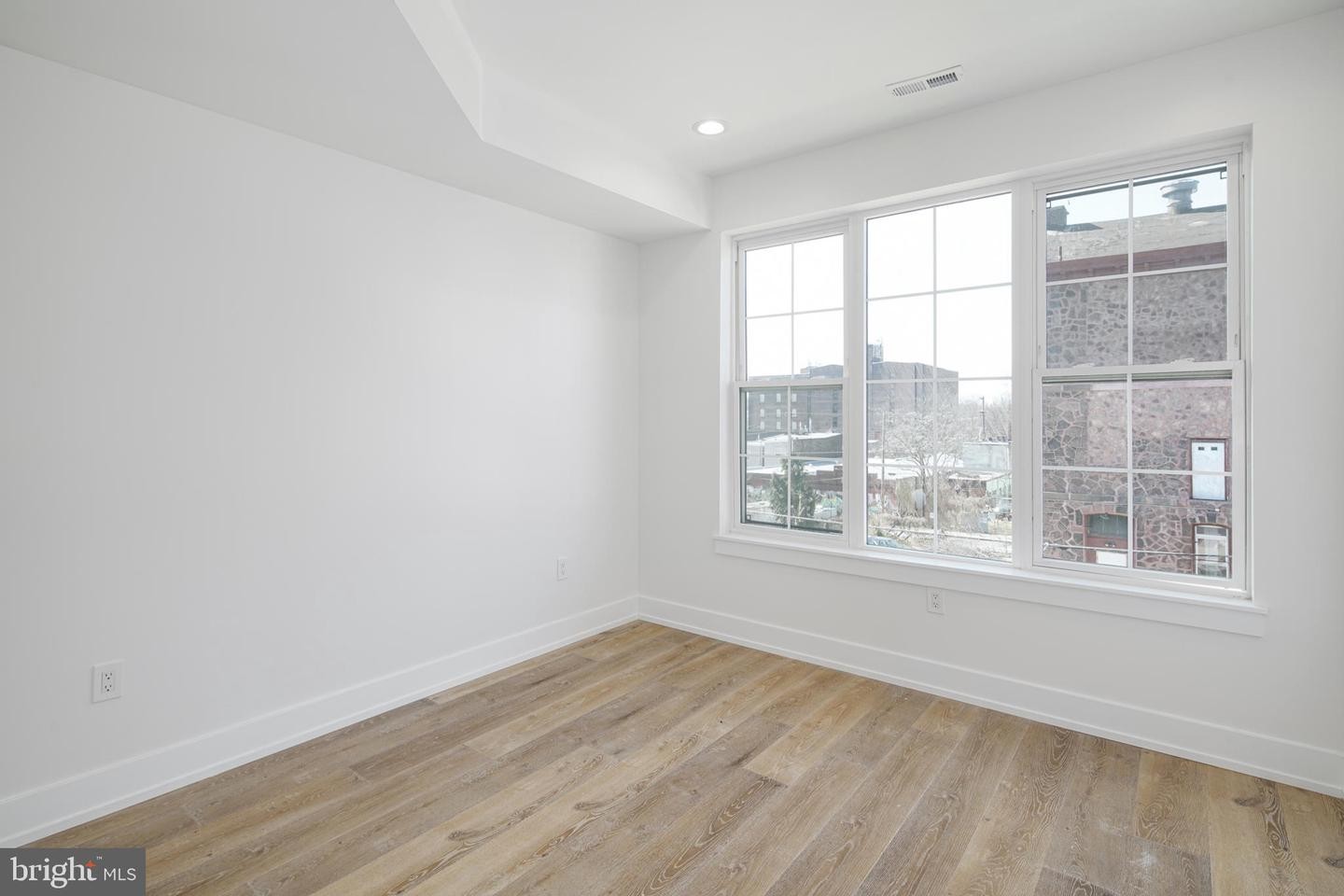 17. 451 N Hancock St 