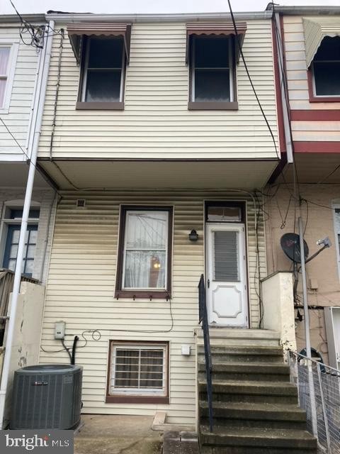 21. 404 S Newkirk St