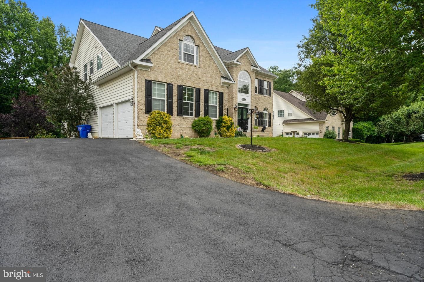 2. 2372 Audrey Manor Ct