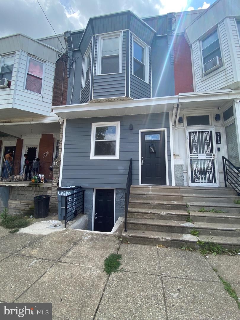 1. 5728 W Girard Ave