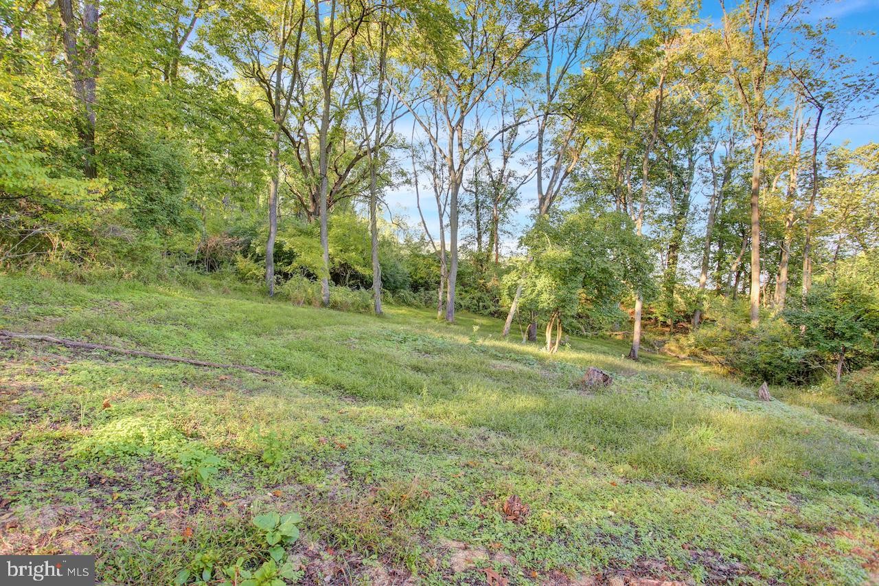 9. 1181 Lot 3 Fritztown Rd