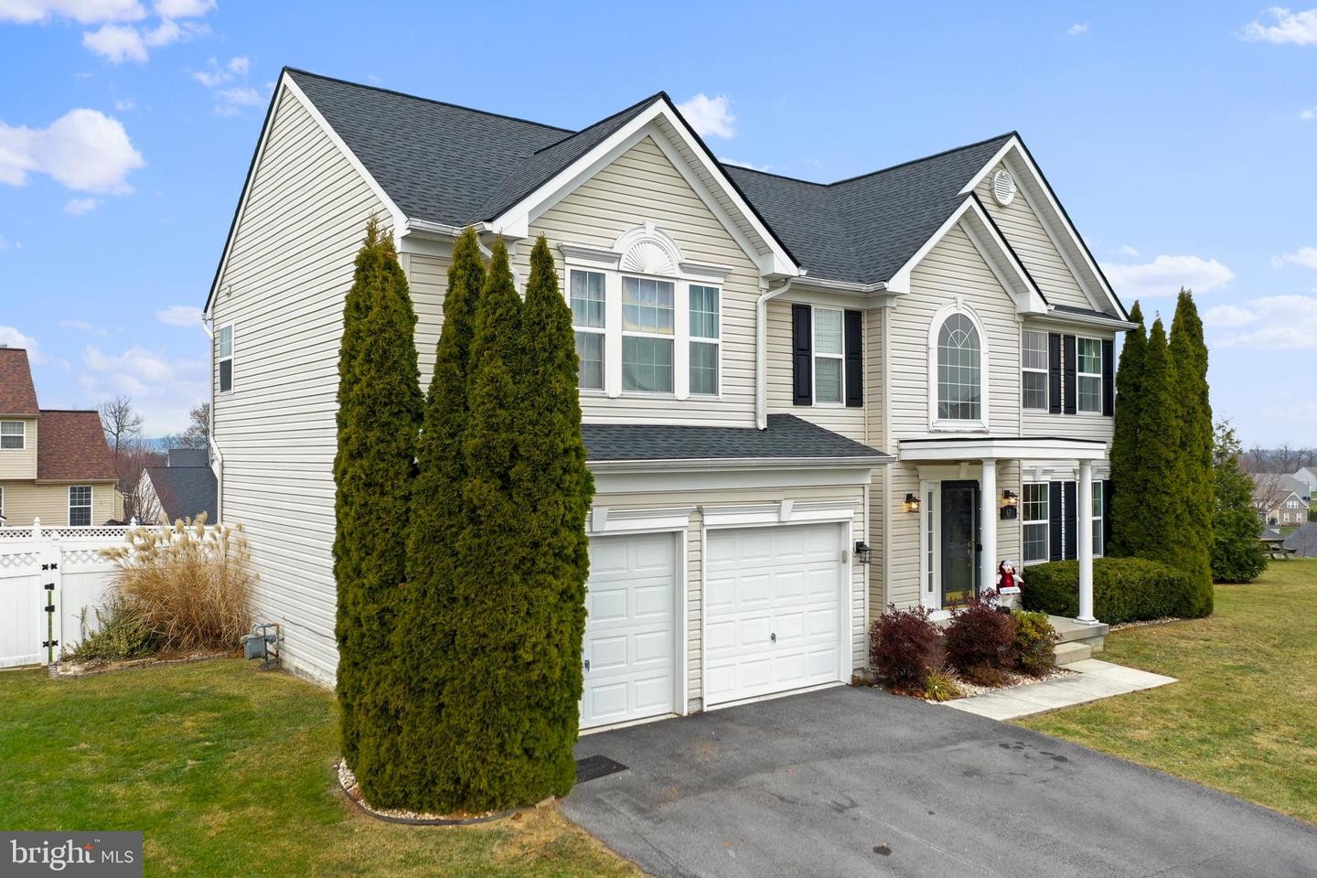 2. 67 Bridle Hill Ct