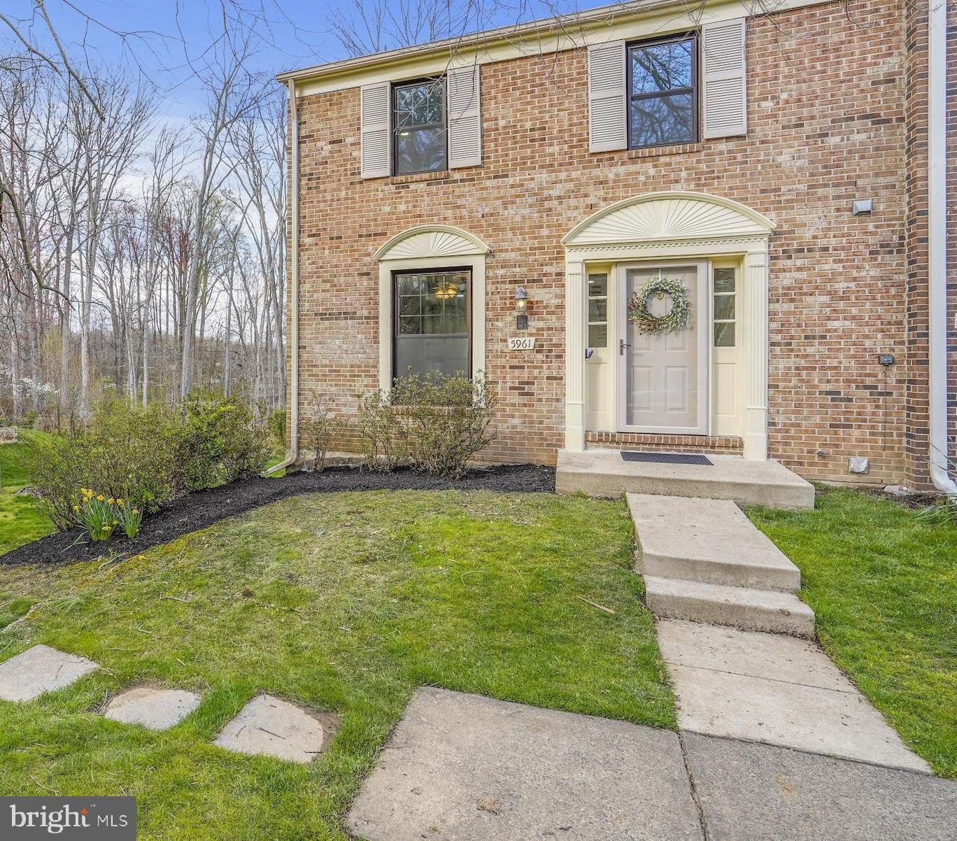 2. 5961 Clerkenwell Ct