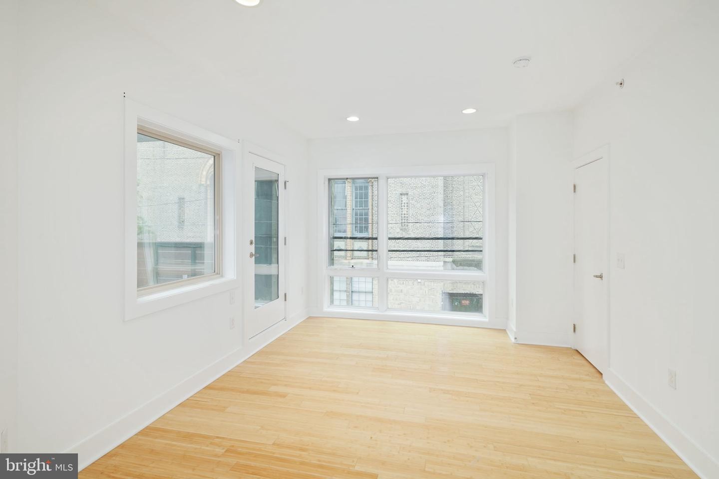 25. 1105 N Hancock St