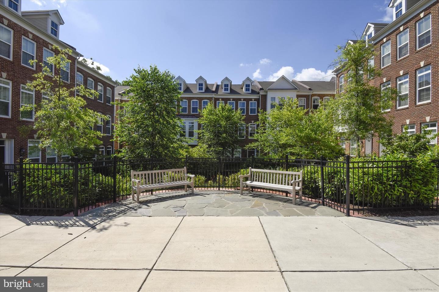 31. 3028 Rittenhouse Cir 