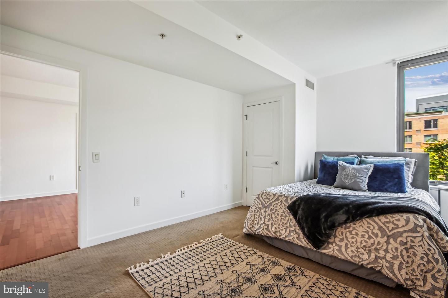 30. 475 K St NW 