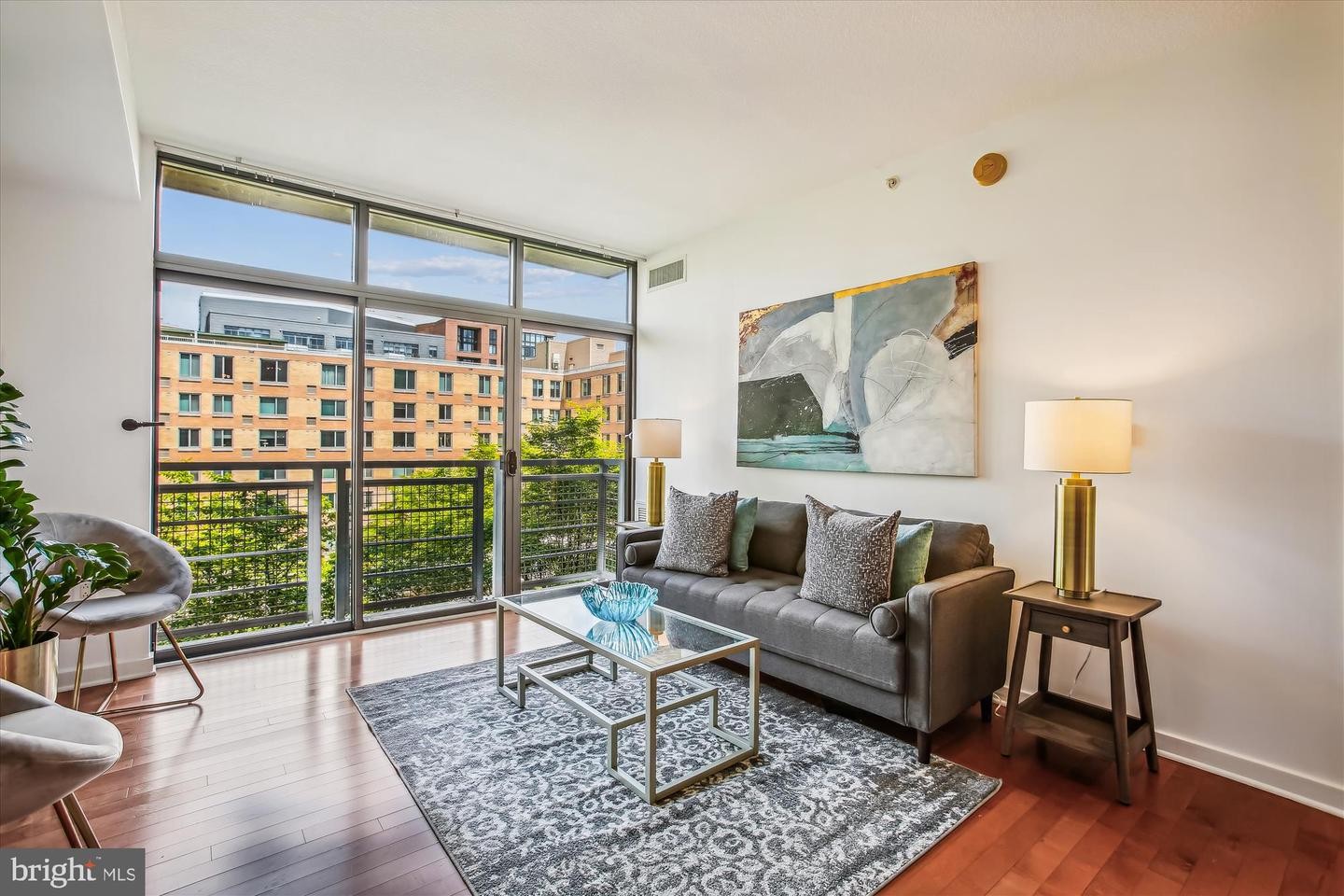 8. 475 K St NW 