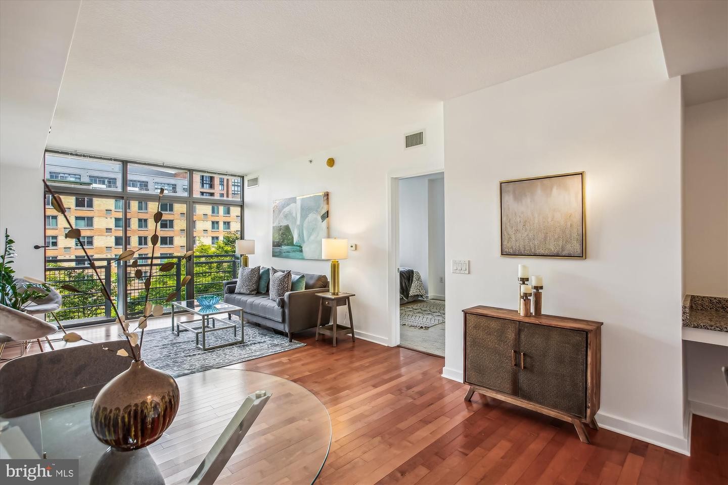 5. 475 K St NW 