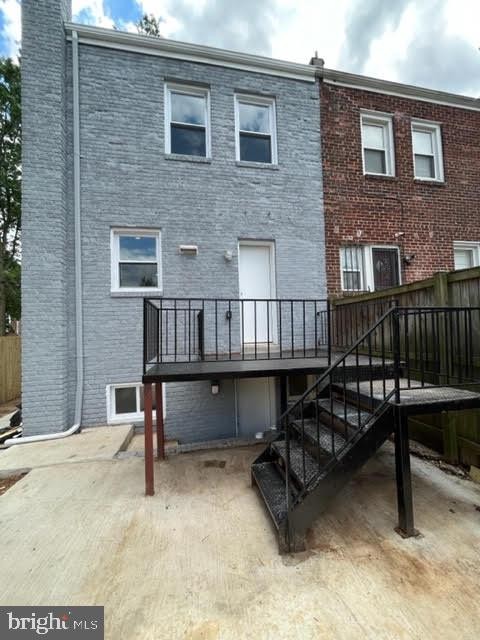 36. 4826 Dix St NE