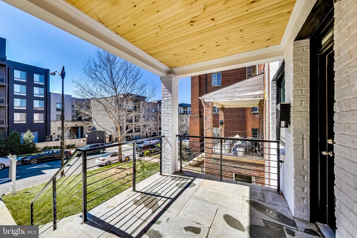 24. 626 K St NE 