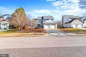 26. 35 Bridle Ln