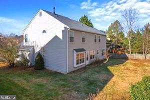 25. 35 Bridle Ln