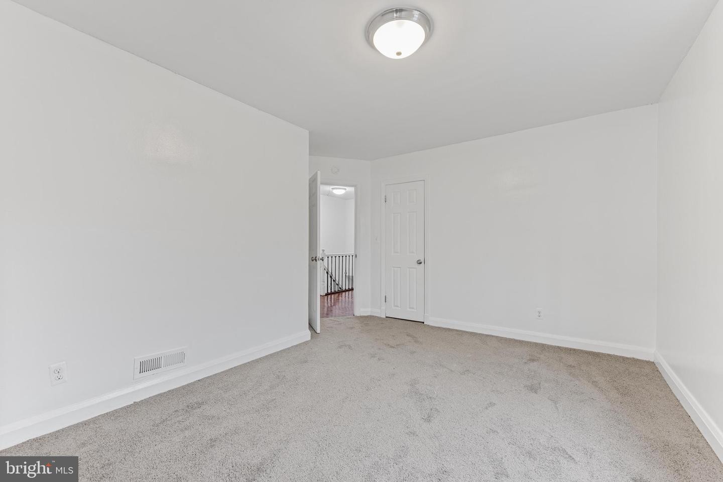 23. 3503 Alameda Cir