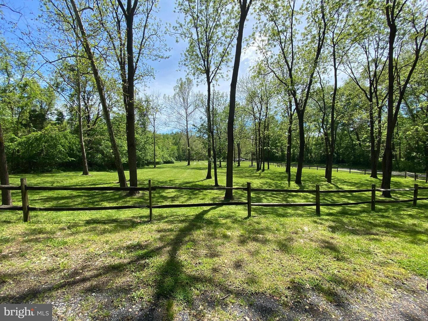 5. Lot 452 Vaught Dr