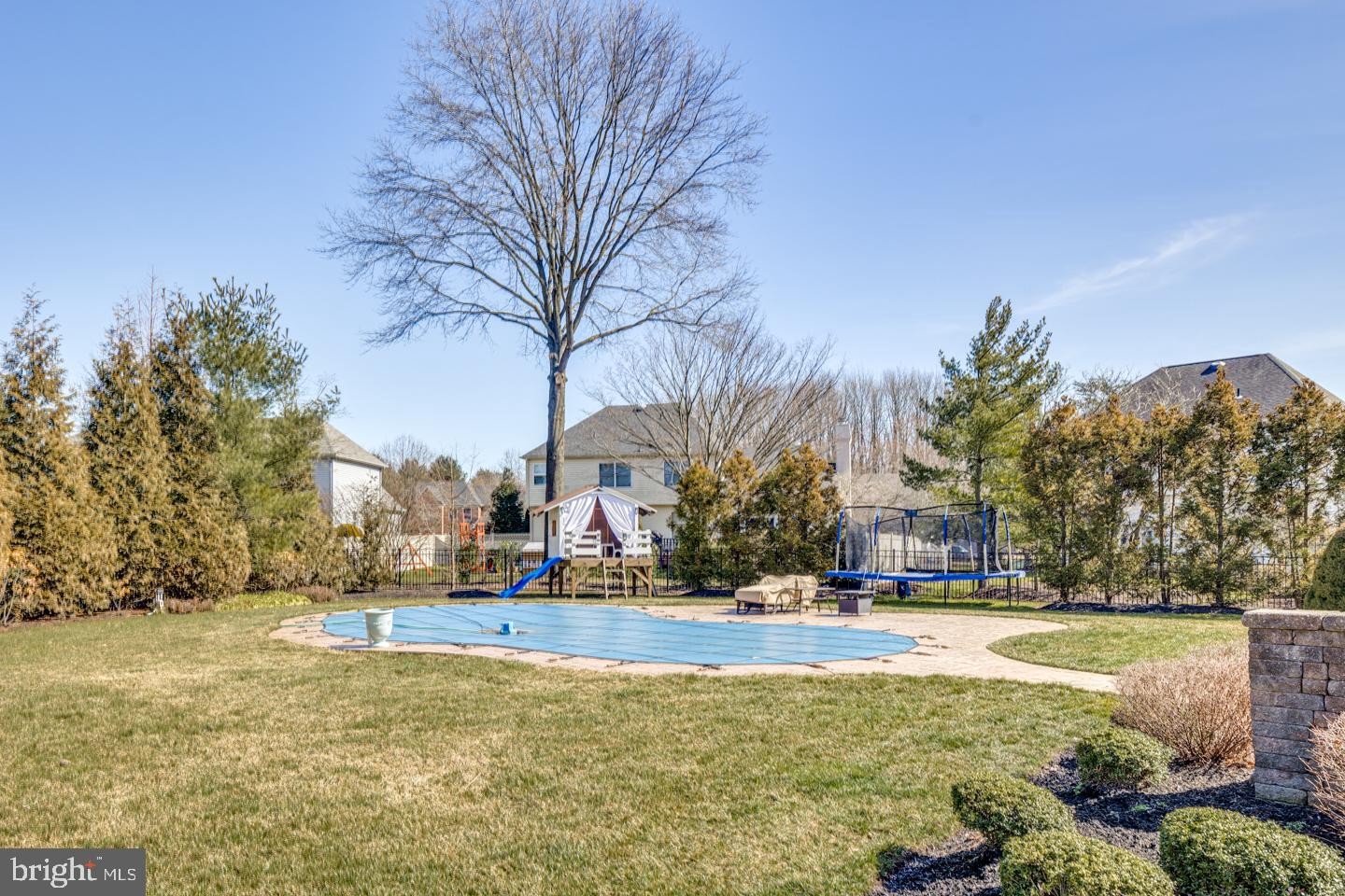 44. 3 Bellwether Ct