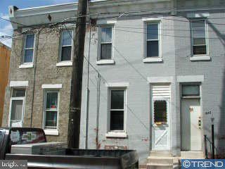 1. 1844 E Russell St