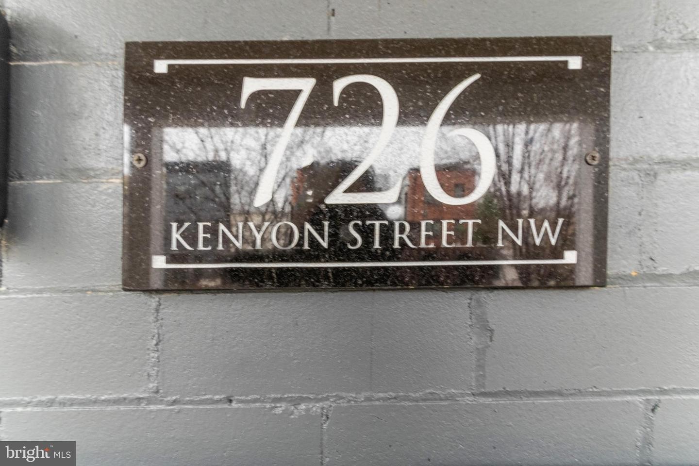 34. 726 Kenyon St Unit 1 NW