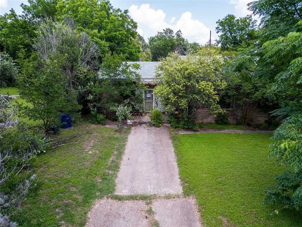 20. 2203 Palo Pinto Dr