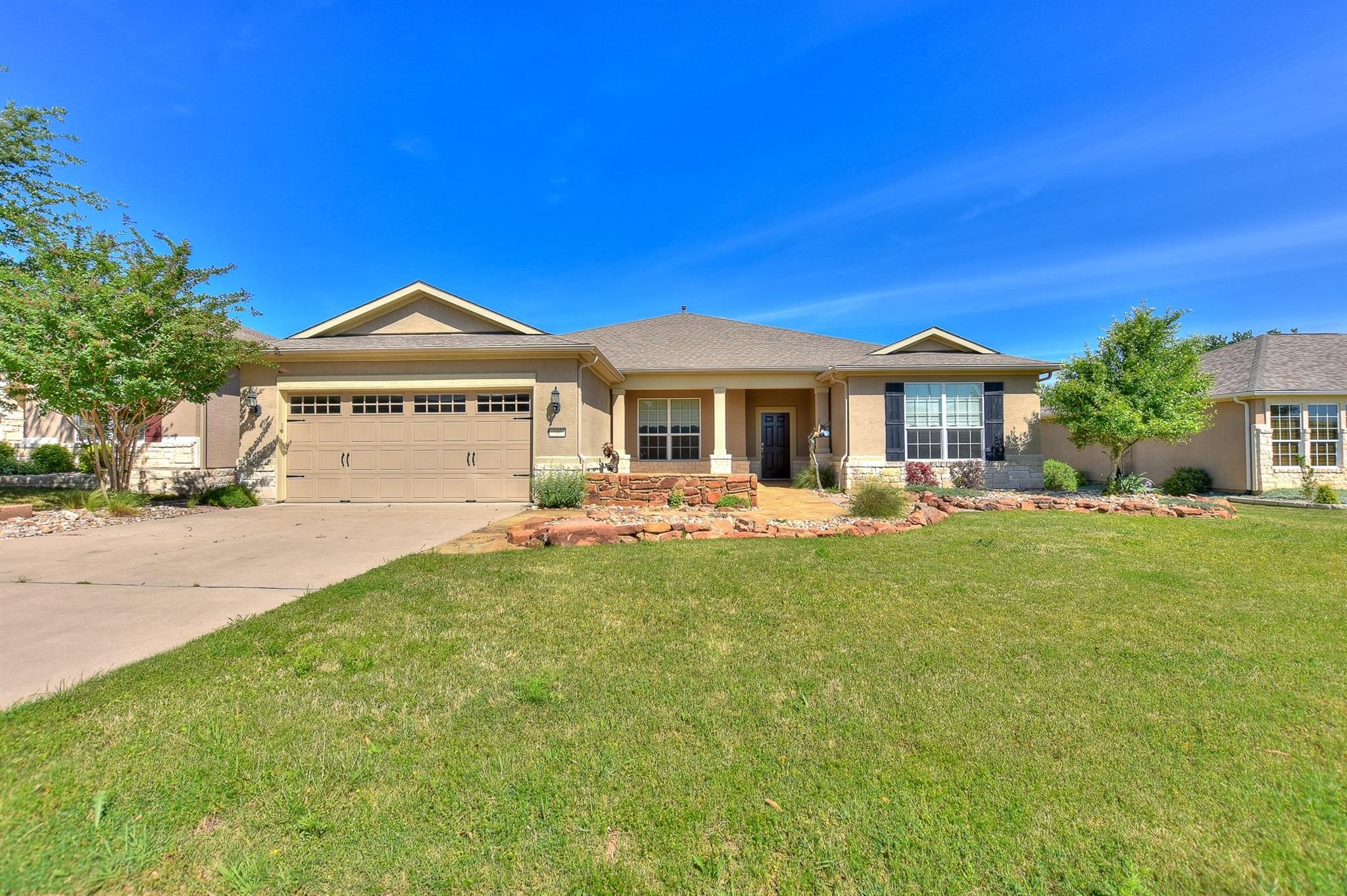 2. 600 Davis Mountain Cir