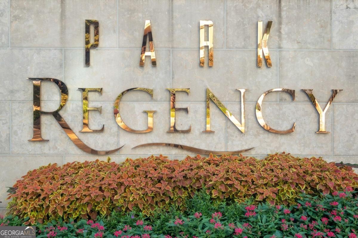 13. 700 Park Regency Pl NE