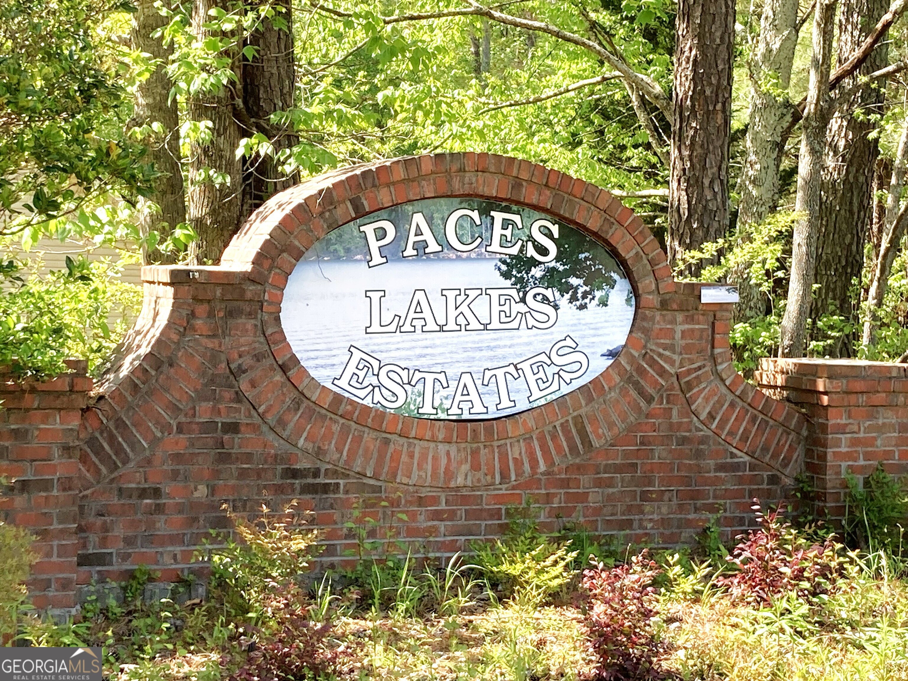 7. 180 Paces Lakes Pt