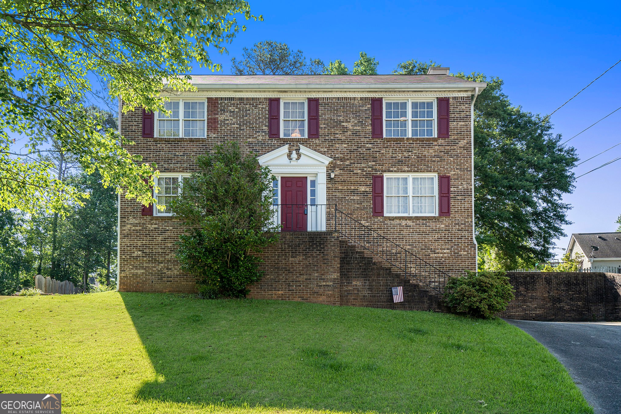 2. 2260 Deer Oaks Trl SE