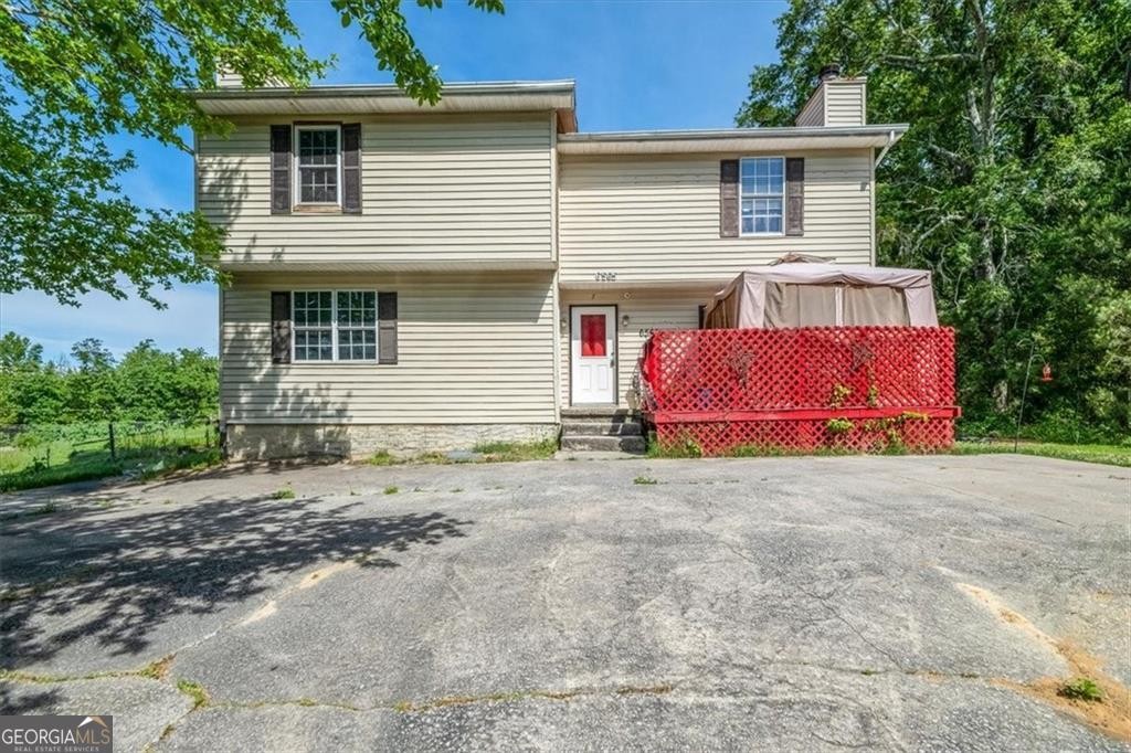 1. 6565 Carriage Ct