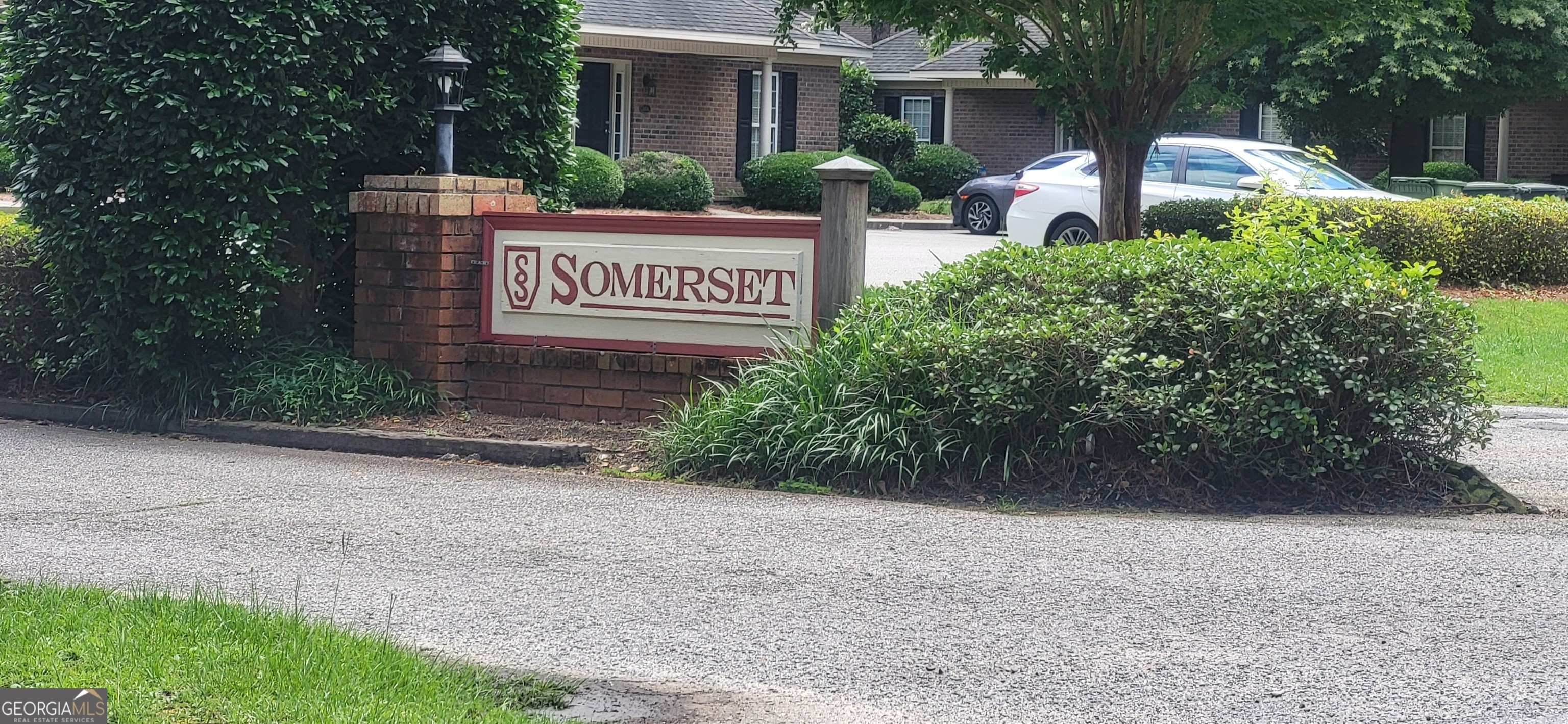 1. 23 Somerset Townhouses