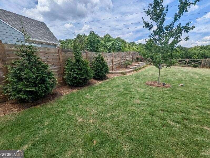 38. 617 Hydrangea Ln