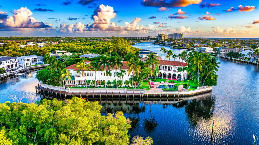 10 REASONS WHY PEOPLE LOVE BOCA RATON FLORIDA USA 