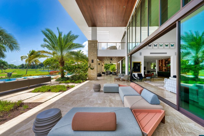 11 Must-Have Amenities for Your Luxury Home