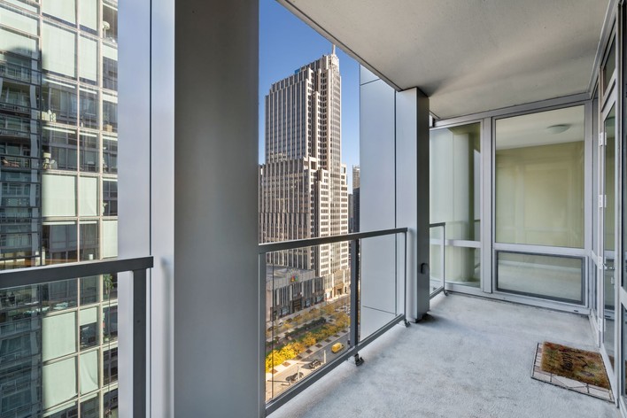 Magnificent Mile Condos for Sale: Browse Chicago Condominiums for Sale or  Rent
