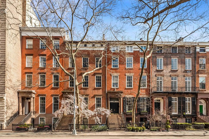 1 Fifth Ave. in Greenwich Village : Sales, Rentals, Floorplans
