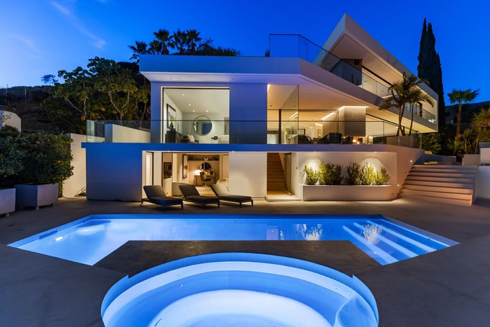 Los Angeles, CA Luxury Real Estate - Homes for Sale