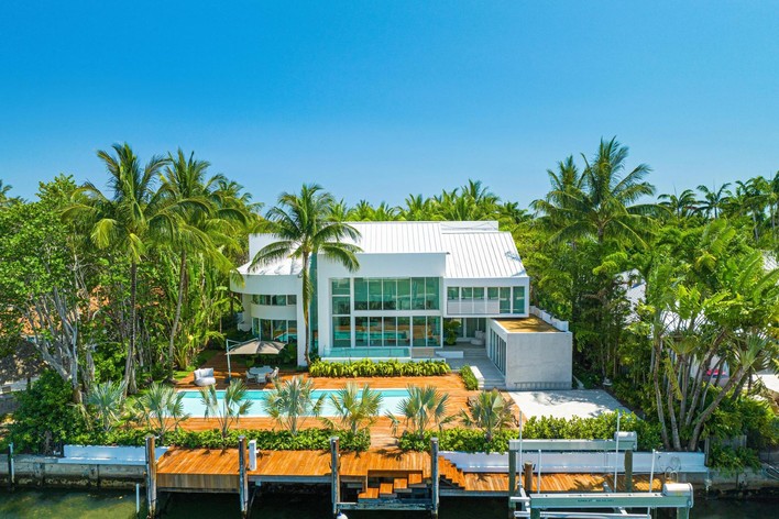 Key Biscayne, FL Luxury Real Estate - Homes for Sale