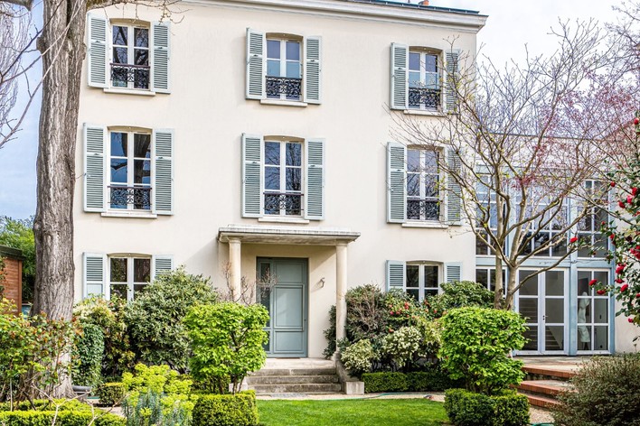 Paris, IL Luxury Real Estate - Homes for Sale