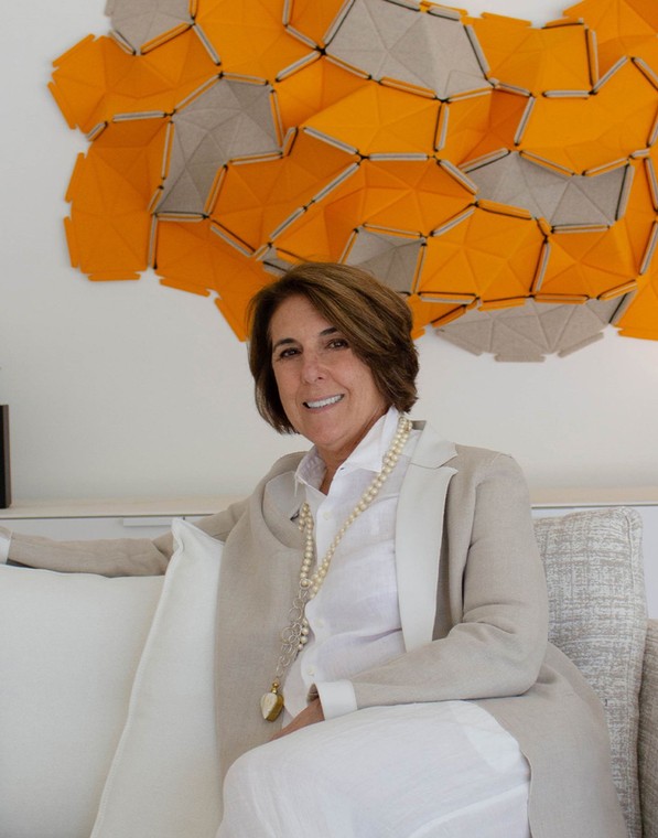 Heidi Lake Real Estate Associate in Beverly Hills California - Sotheby's  International Realty