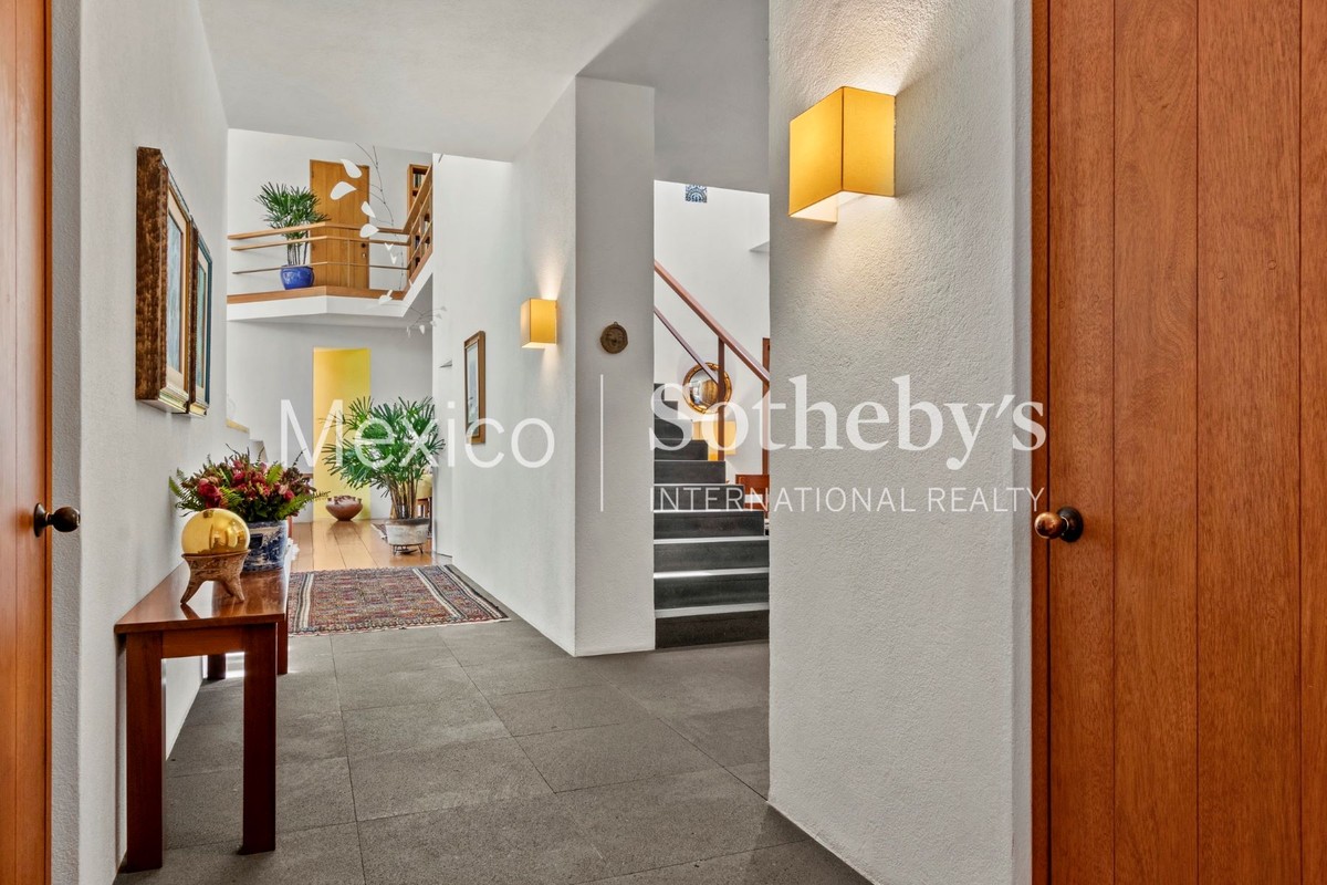 Luxury homes for sale in Jardines del Pedregal, Mexico City