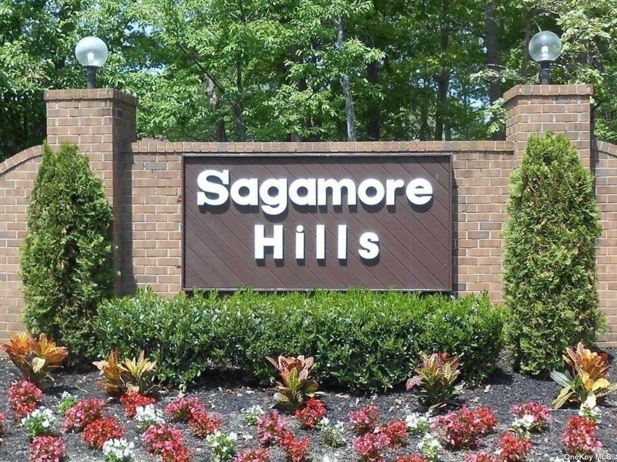 25. 272 Sagamore Hills Drive