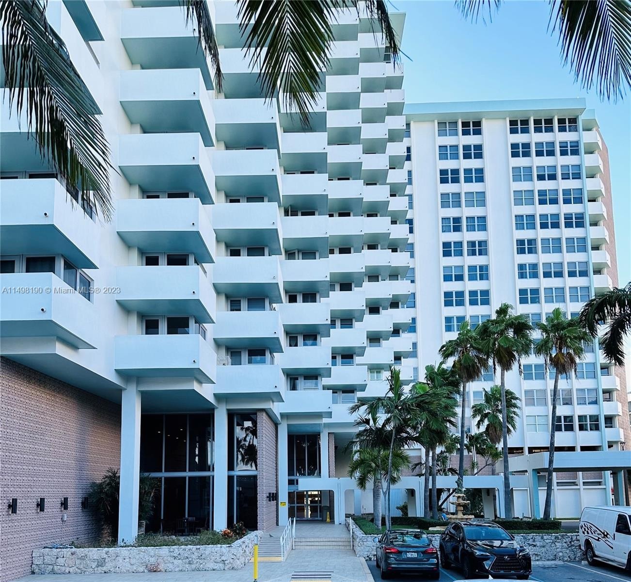 0. 2899 Collins Ave.