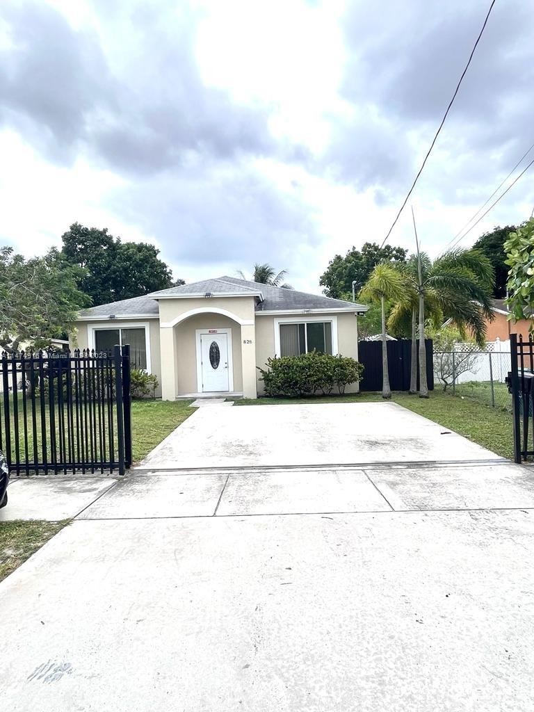 1. 828 NW 118th St