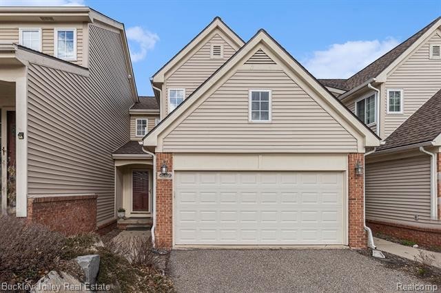 1. 4419 Willow View Court