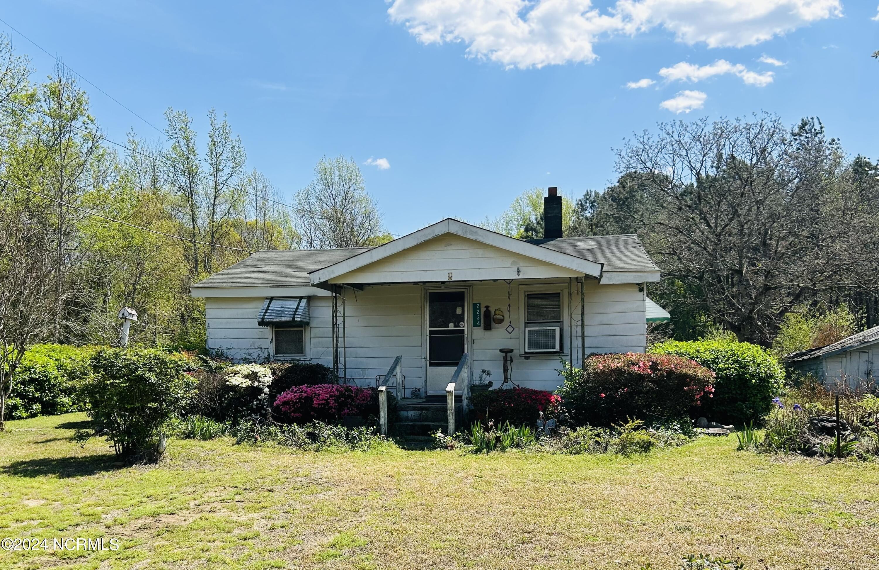 1. 2234 Pinpoint Road