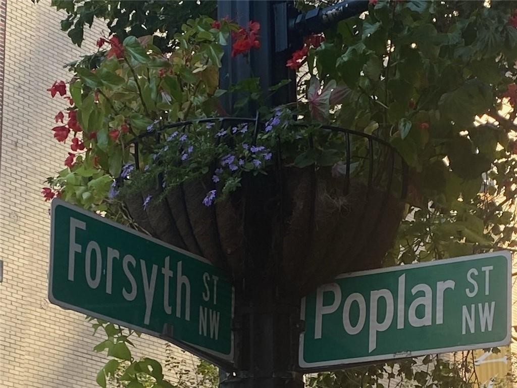 27. 57 Forsyth Street NW
