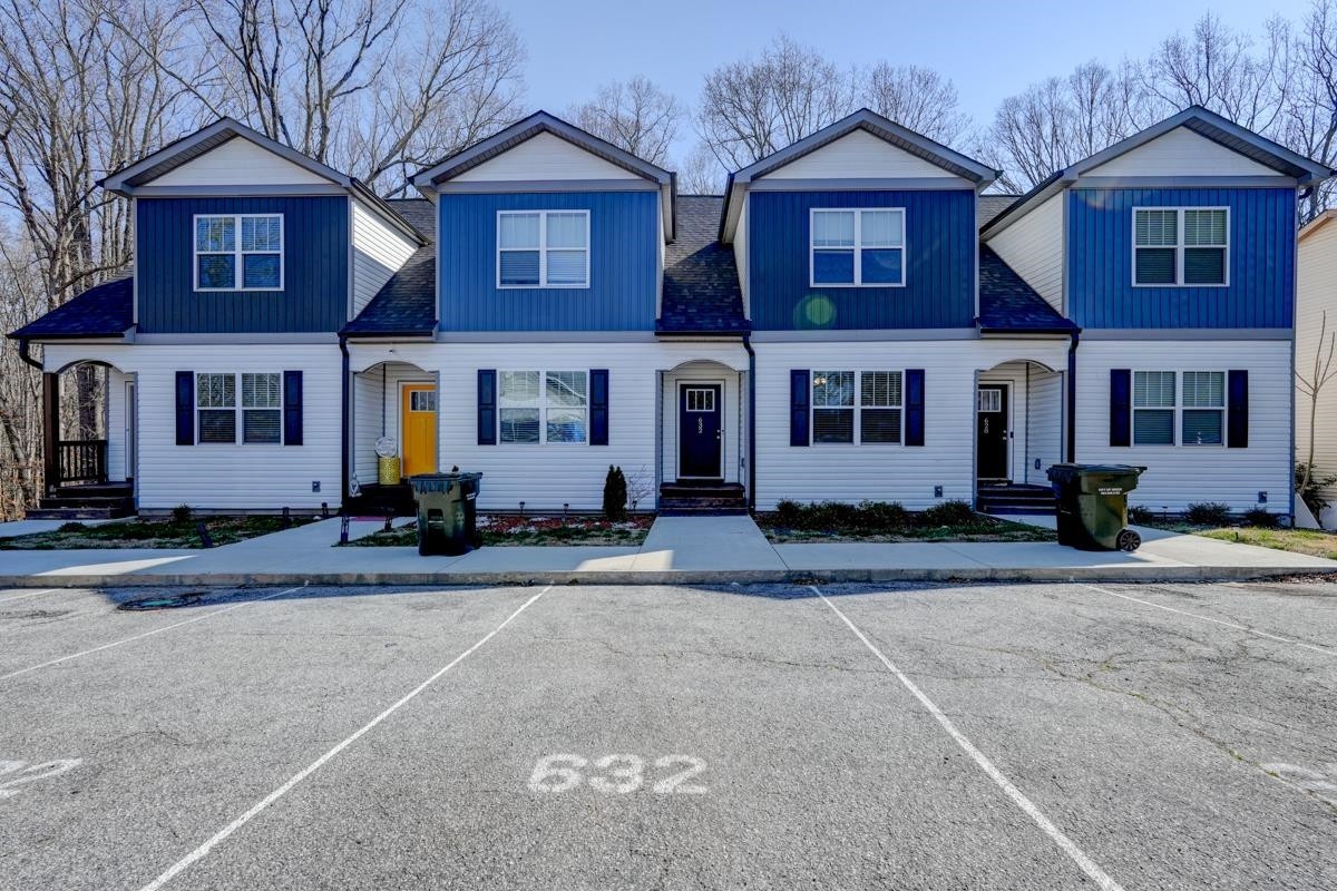 2. 632 Forest Creek Circle