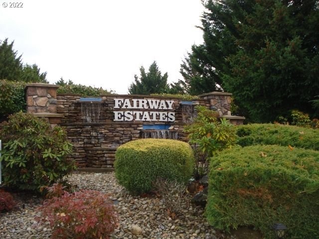 11. 429 Fairway Estates Dr