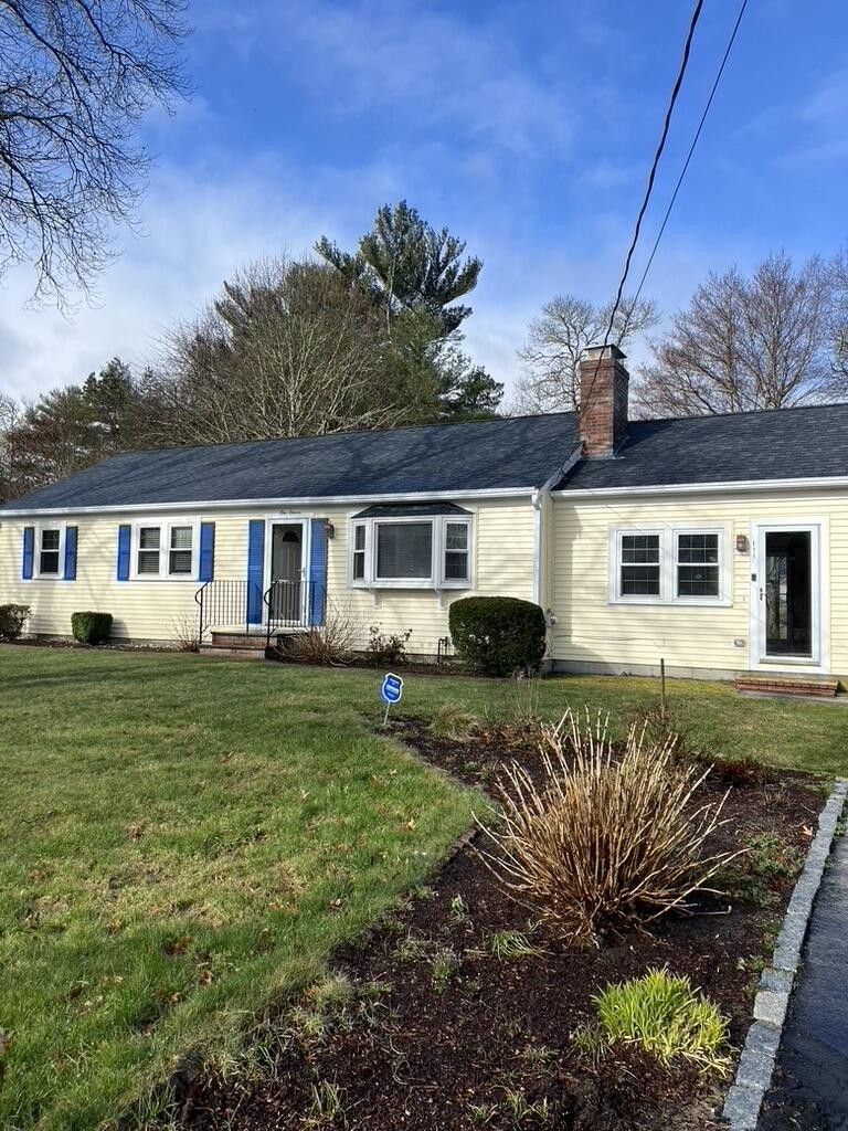 2. 111 East Osterville Road