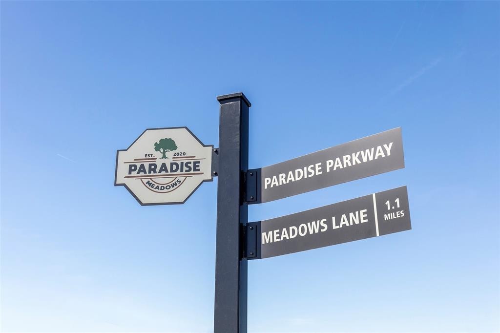 40. 1128 Paradise Parkway