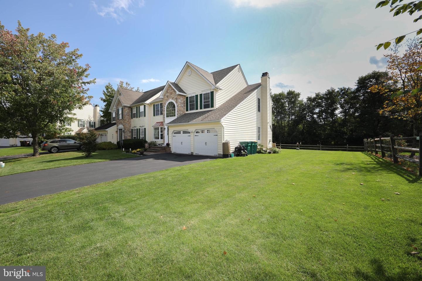 2. 27 Sterling Crest Ct