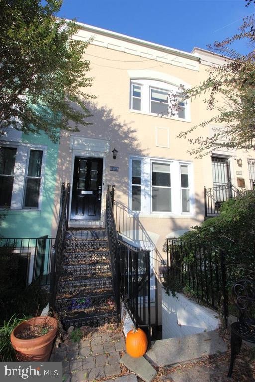 2. 90-Upper 7th St NW 